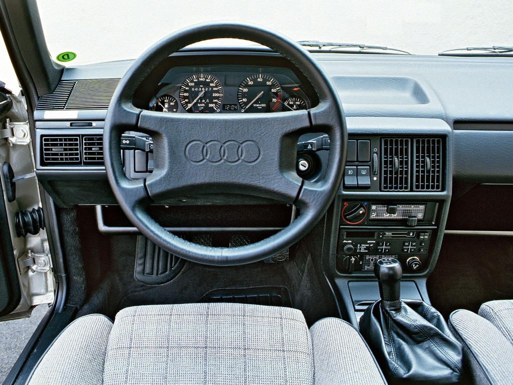 Audi 100 Avant 2.2 E CC, 138hp (Automatic)